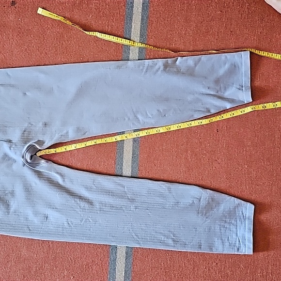 AWESOME VS PINK ACTIVE SEAMLESS RIBBED LEGGINGS - Picture 13 of 14